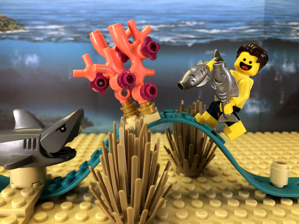 LEGO Dots Bracelet for underwater scene